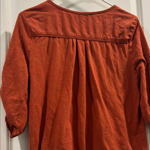 Gloria Vanderbilt 1/2 button down boho peasant pleat top 3/4 sleeve tab size M - Picture 8 of 11